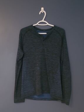 lululemon athletica Men's Long-Sleeve Heathered Charcoal Henley